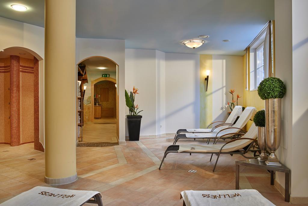Posthotel Strengen Am Arlberg Экстерьер фото